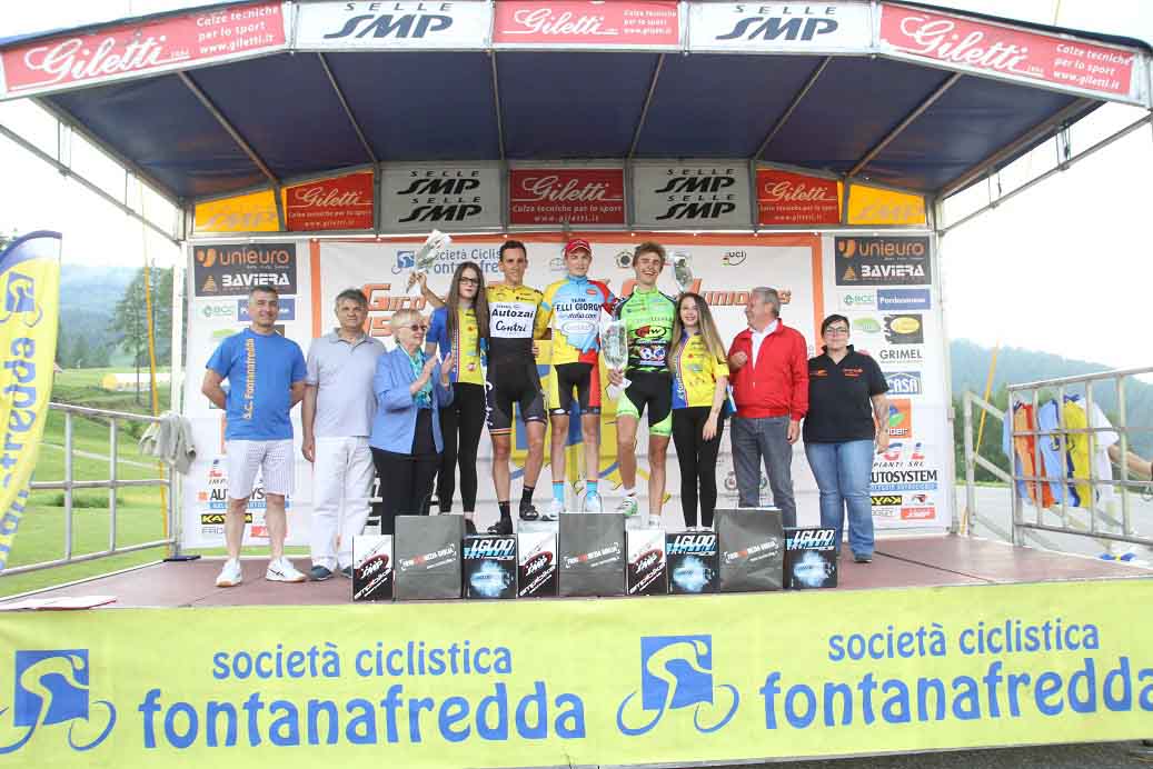 Il podio della terza tappa del Giro del Friuli Juniores 2017