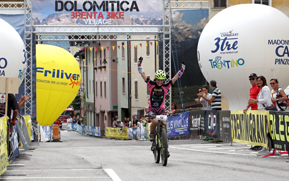 Simona Mazzucotelli vince la Dolomitica Brenta Bike