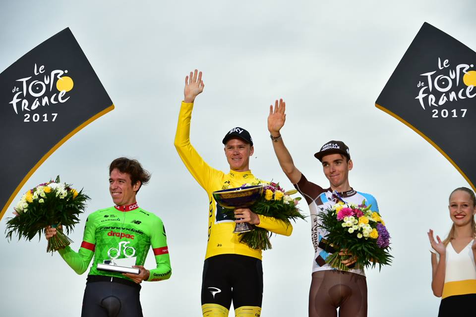 Chris Froome vince il Tour de France 2017, il podio con Uran e Bardet