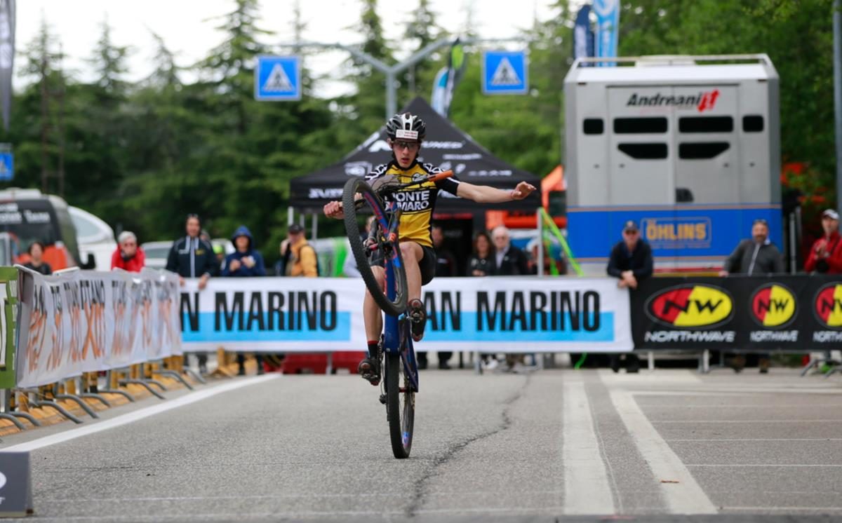 Andreas Emanuele Vittone primo Juniores alla Titano XCO 2019 a San Marino (foto Mario Pierguidi)