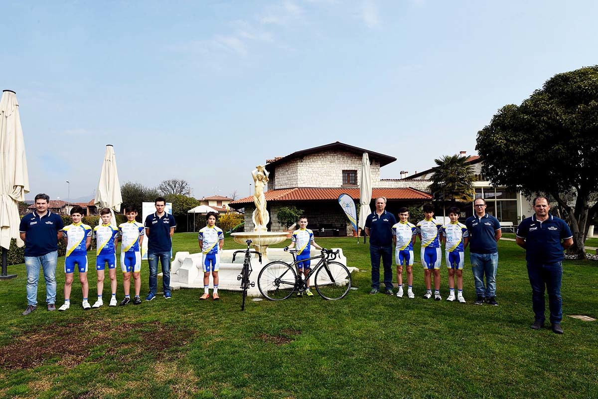 Il gruppo Esordienti della Progetto Ciclismo Rodengo Saiano 2019 (foto Diego Zanetti/BICITV)