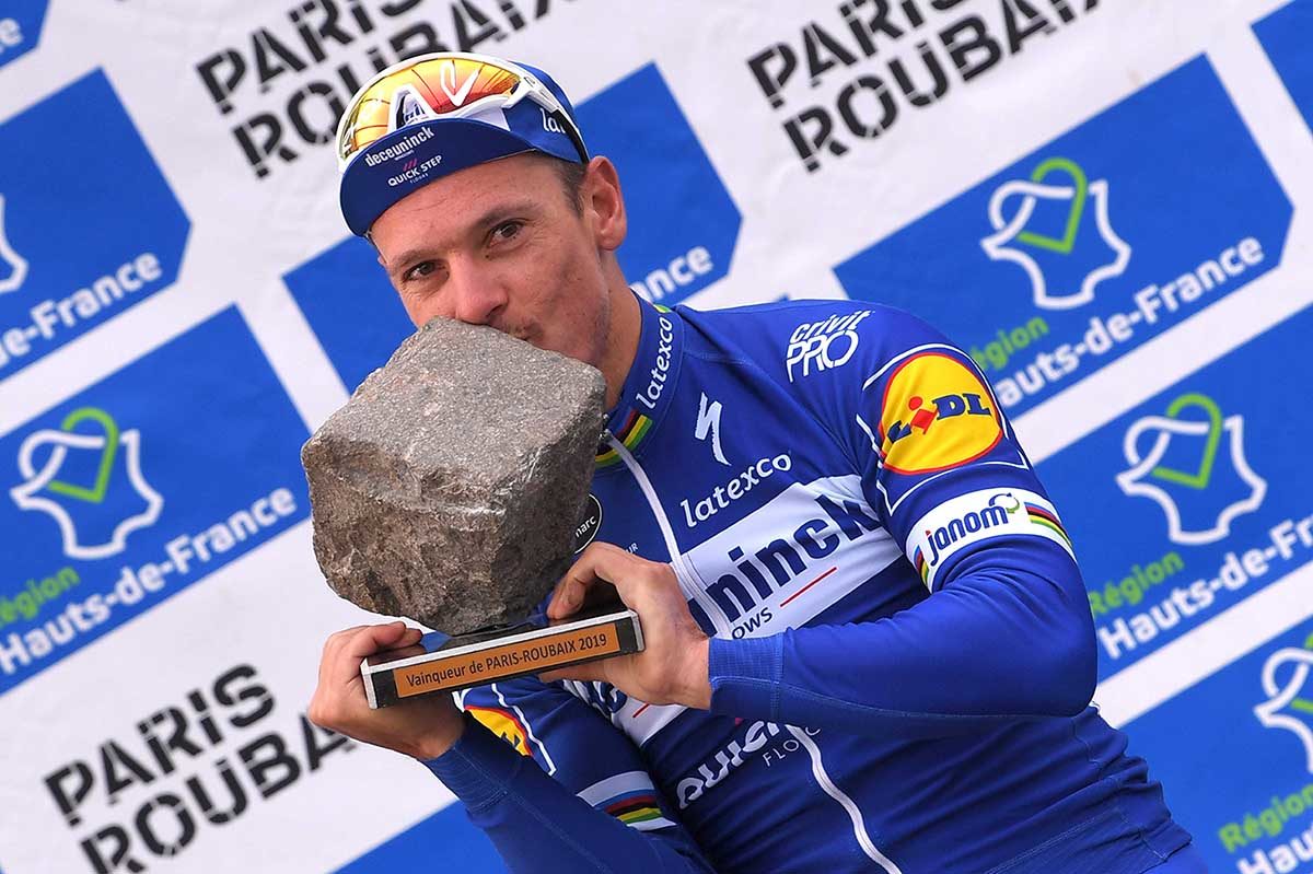 Philippe Gilbert vincitore della Parigi-Roubaix 2019 (foto Tim de Waele/Getty Images)