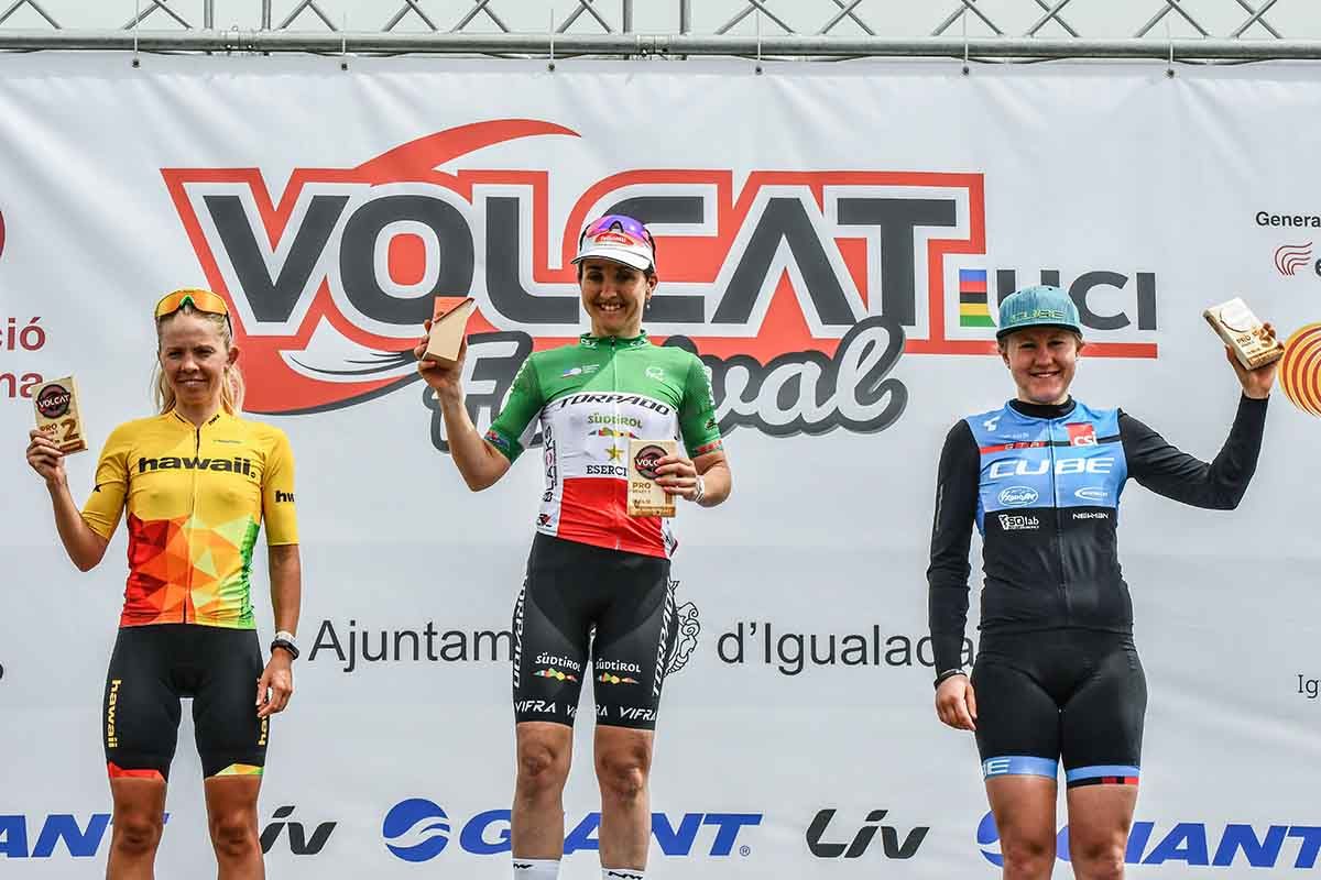Il podio femminile della seconda tappa della Volcat 2019 (foto Ocisport)