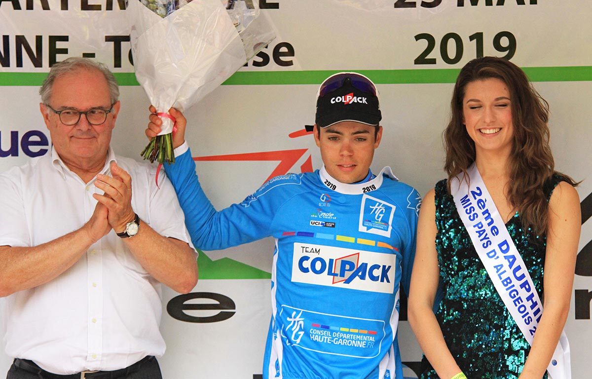Luca Colnaghi indossa la maglia di miglior giovane alla Ronde de L'Isard (foto Rodella)
