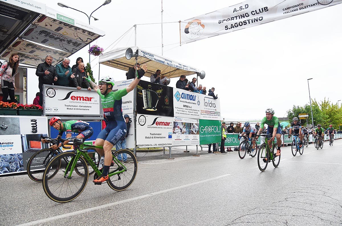 La vittoria di Gianmarco Begnoni a Castelfidardo (foto Rodella)