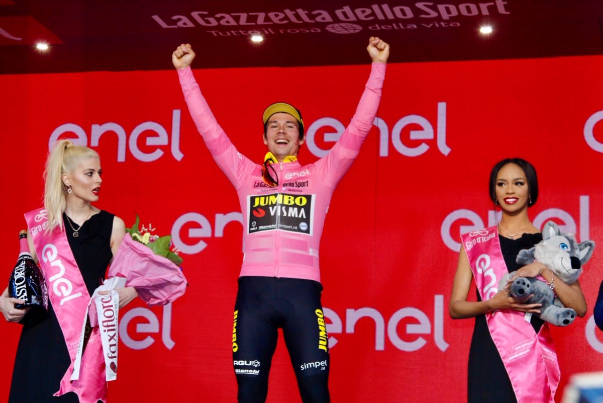 Primoz Roglic prima maglia rosa del Giro d'Italia 2019 (foto Photobicicailotto)