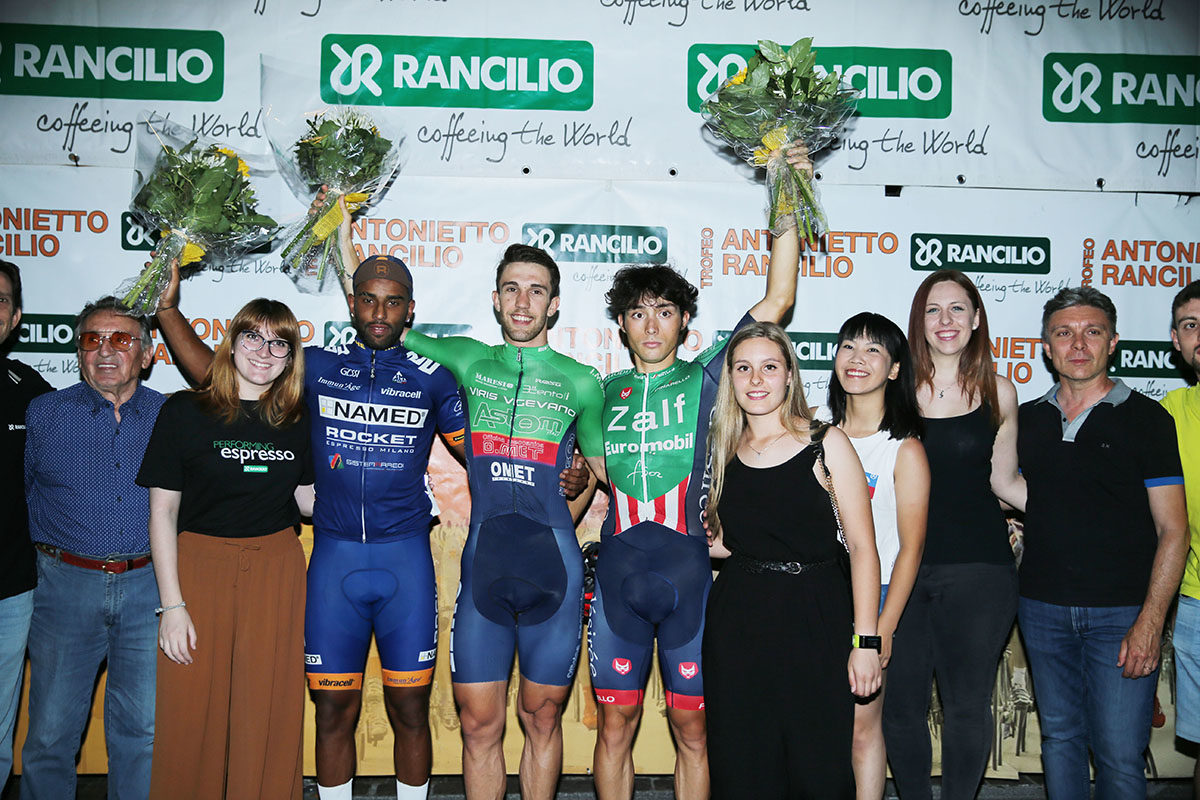 Il podio del Trofeo Rancilio di Parabiago (foto Soncini)