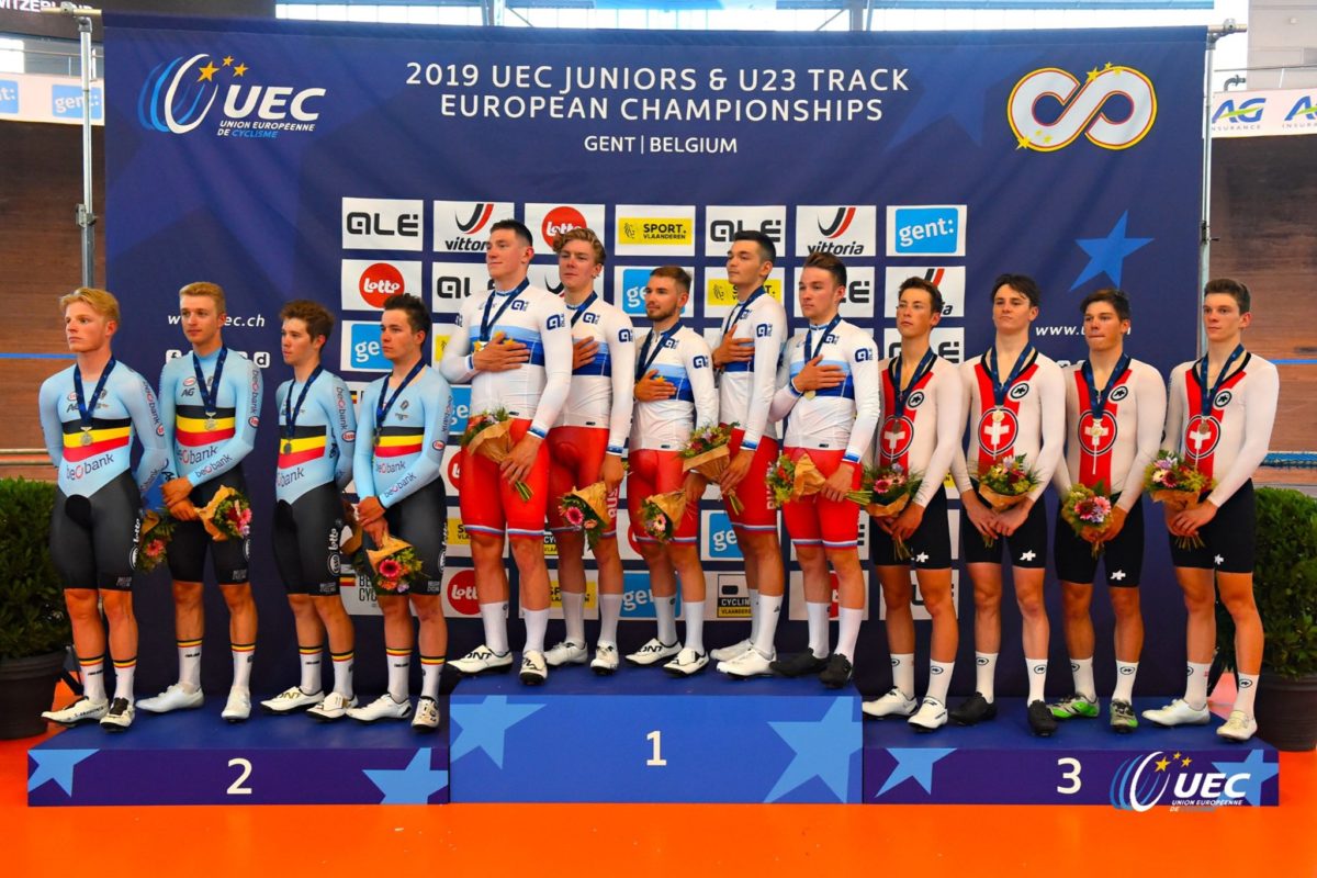 Il podio dell'Europeo dell'Inseguimento a squadre U23 (foto UEC/BettiniPhoto)