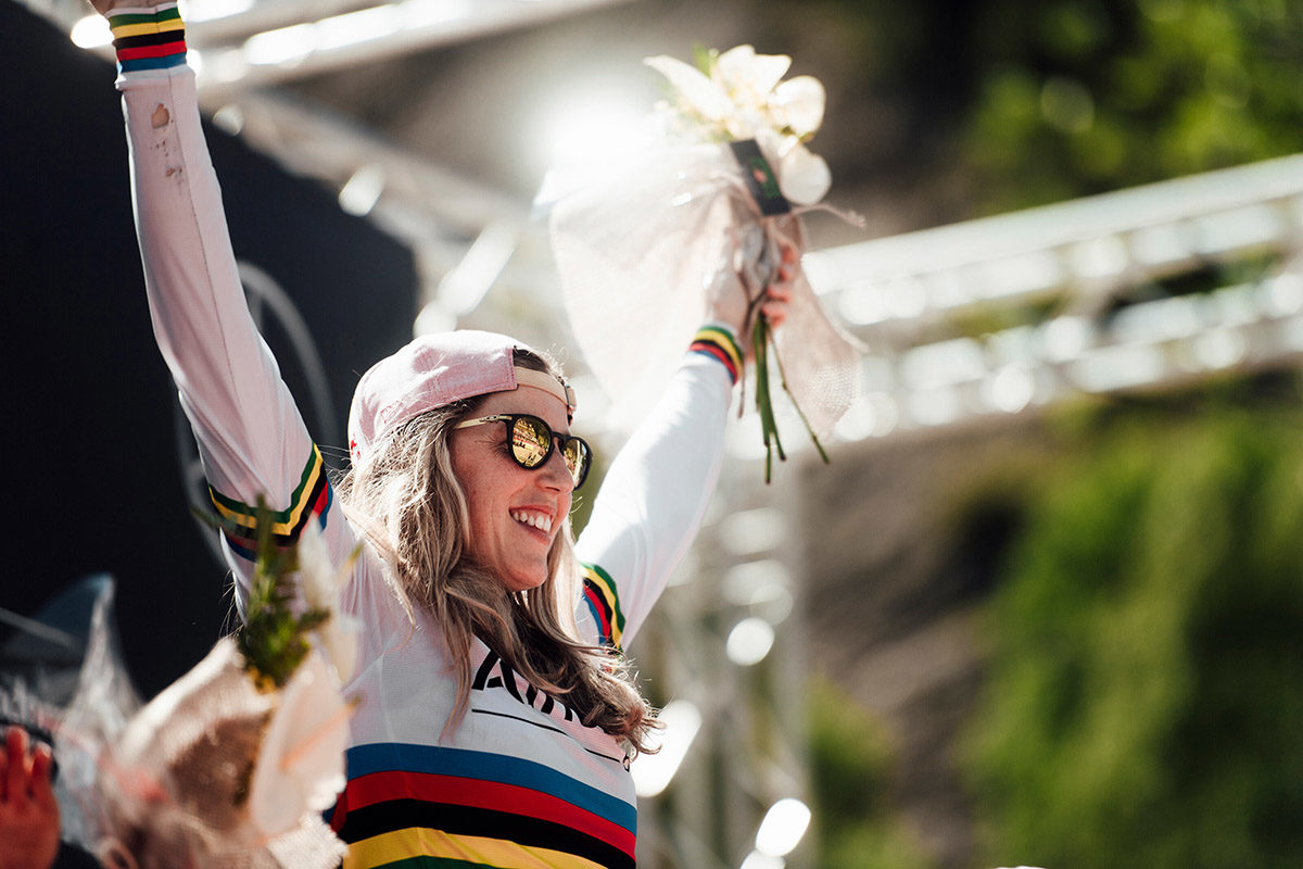 Rachel Atherton vince la prova di UCI DH World Cup a Vallnord