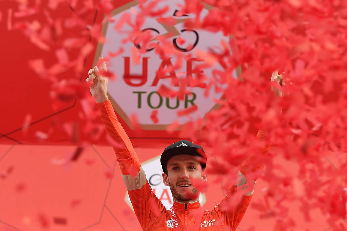 Adam Yates resta leader dopo la quarta tappa dell'UAE Tour 2020 (foto LaPresse)