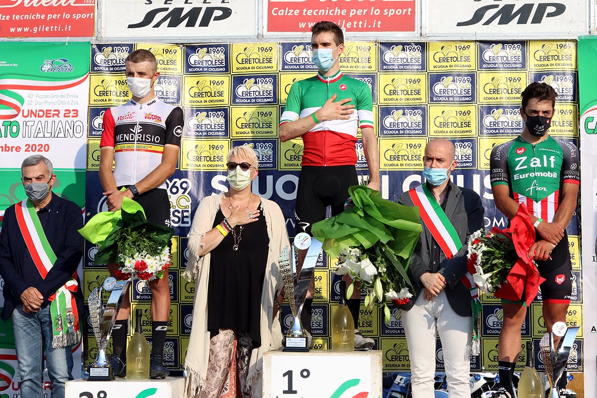 Il podio del Campionato Italiano Under 23 a Zola Predosa (foto Photobicicailotto)