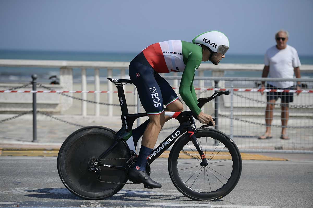 Filippo Ganna vincitore dell'ultima cronometro della Tirreno-Adriatico 2020 a San Benedetto del Tronto (foto LaPresse)
