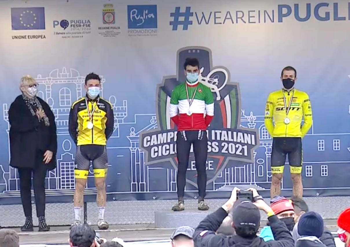 Il podio del Campionato Italiano Ciclocross Elite 2021 a Lecce vinto da Gioele Bertolini 