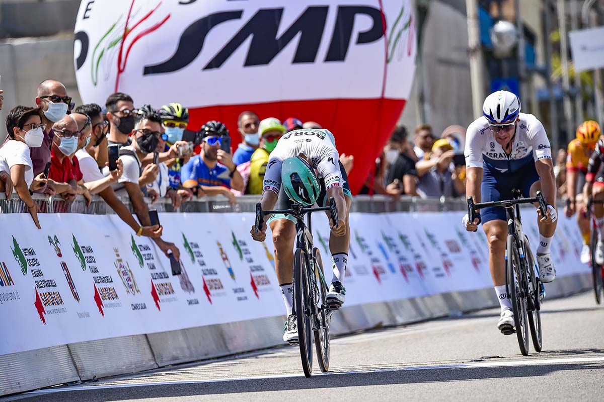 Pascal Ackermann vince la terza tappa della Settimana Ciclistica Italiana 2021 (foto BettiniPhoto)
