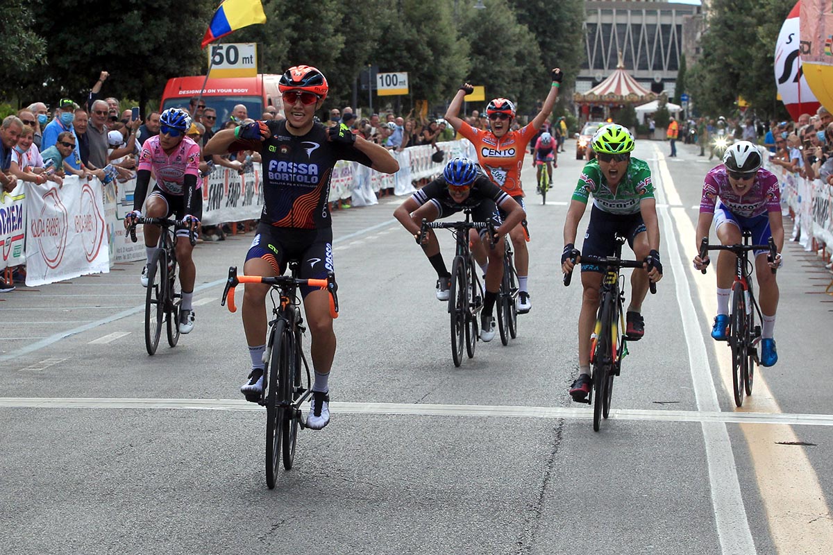 Giorgia Bariani vince l'ultima tappa del Giro della Toscana Femminile 2021 (foto Fabiano Ghilardi)