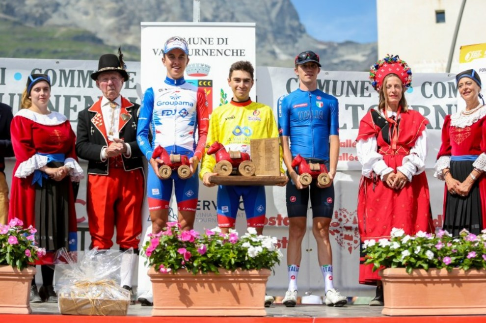 Il podio finale del Giro della Valle d'Aosta 2022