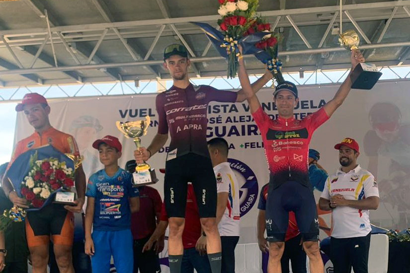 Stefano Gandin sul podio dell'ultima tappa della Vuelta a Venezuela