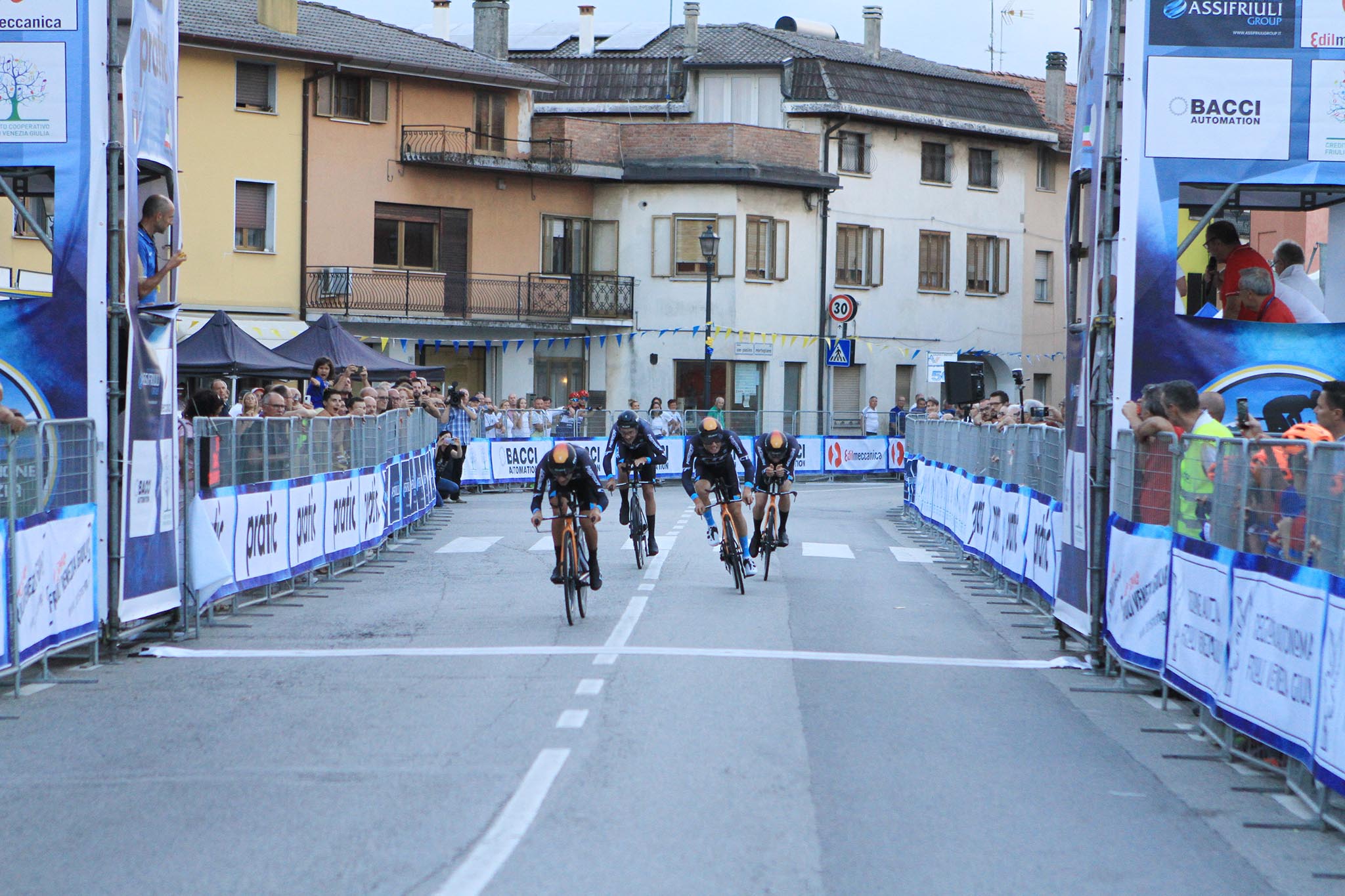Il CTF vince la cronosquadre prima tappa del Giro del Friuli (foto Bolgan)