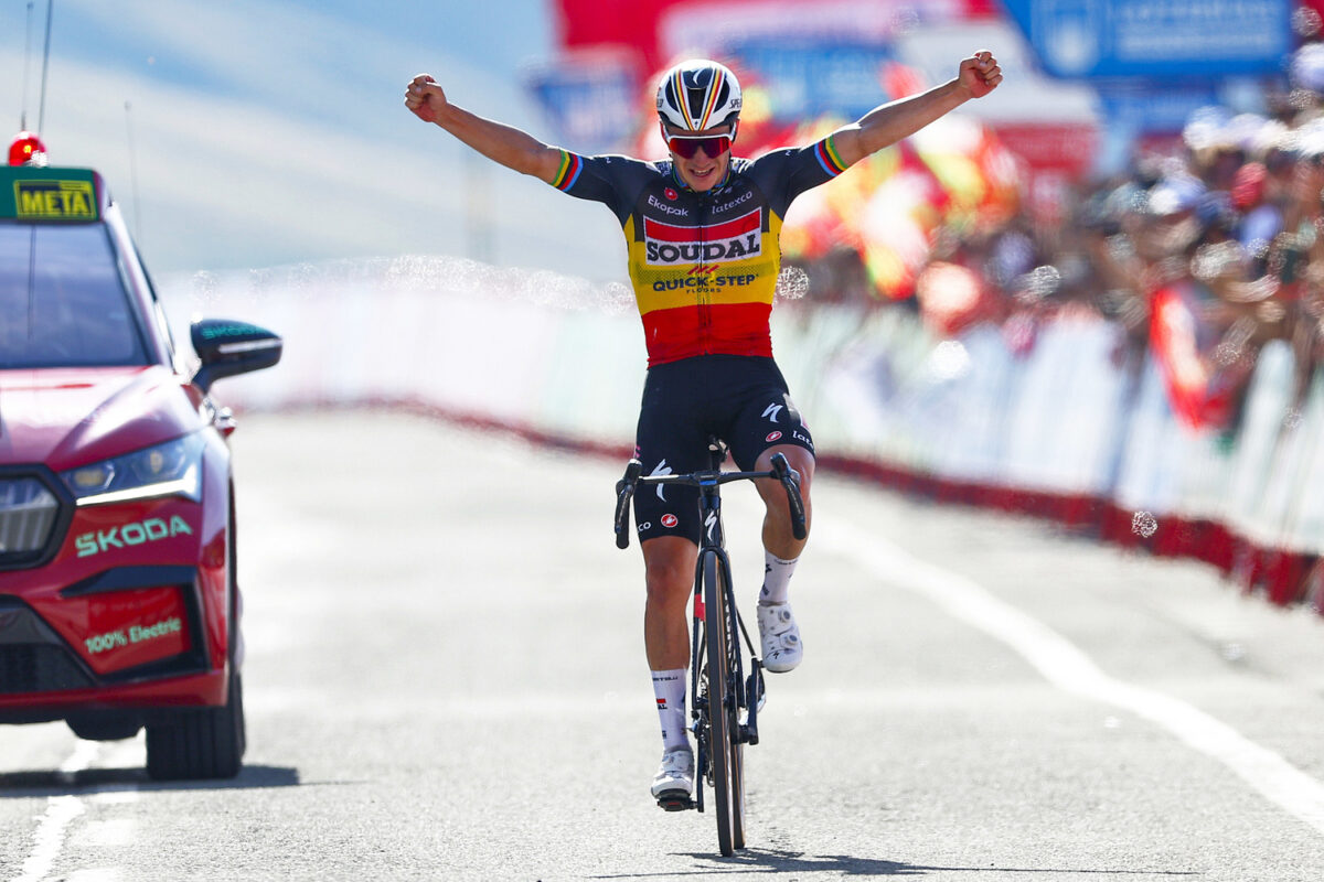 Remco Evenepoel vince la 14° tappa della Vuelta a Espana - credit photo Rafa Gomez/SprintCyclingAgenc