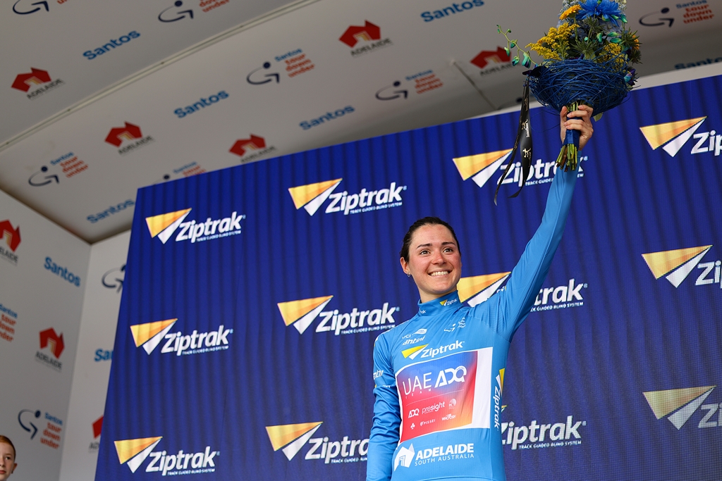 Sofia Bertizzolo indossa la maglia blu - Photo Credits: Sprint Cycling Agency