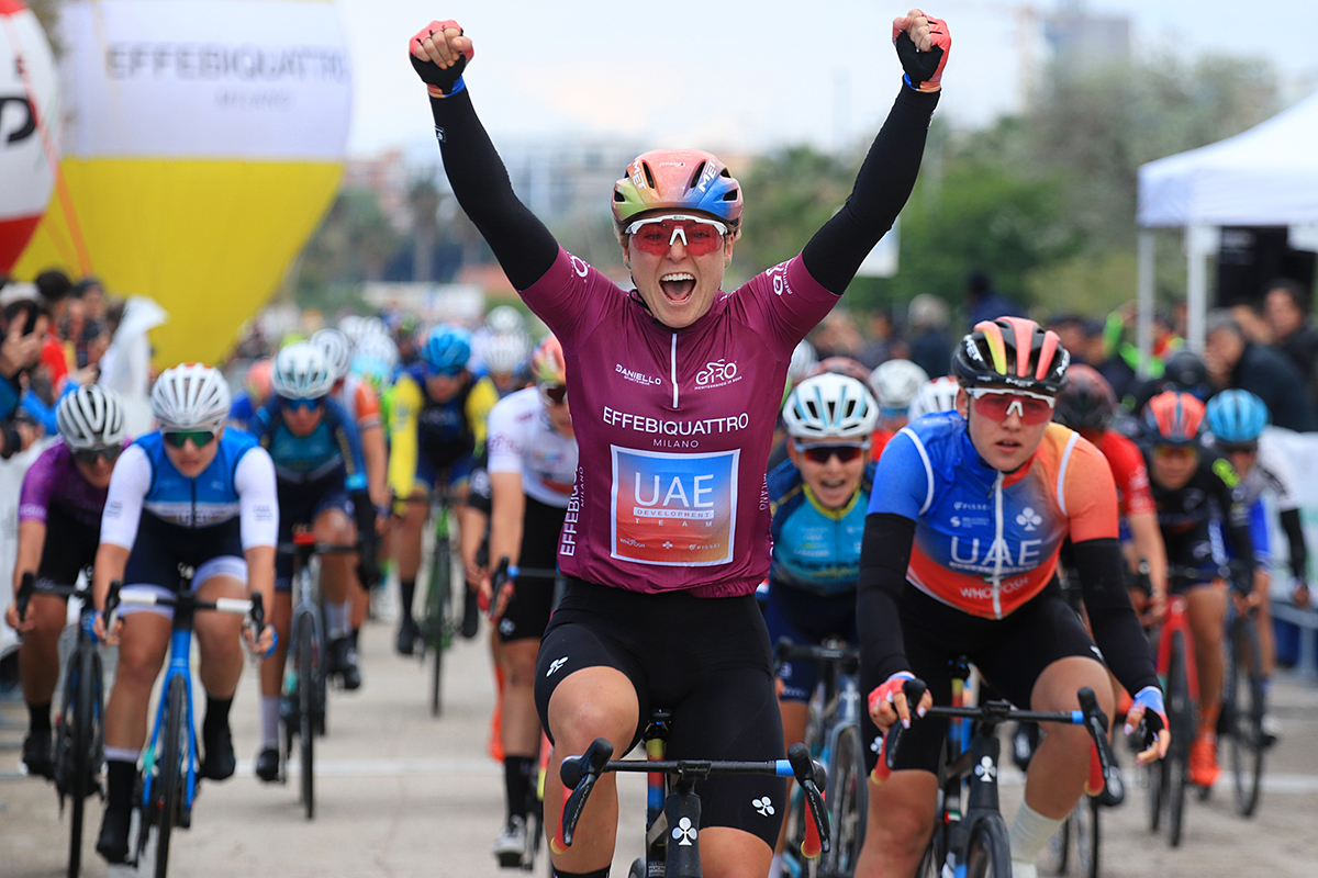 Lara Gillespie vince a Barletta la terza tappa del Giro del Mediterraneo in Rosa - credit Flaviano Ossola
