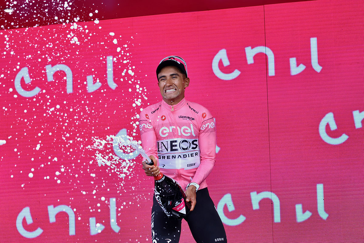 Jhonatan Narvaez vince a Torino ed è la prima maglia rosa del Giro d'Italia 2024 - credit Photobicicailotto
