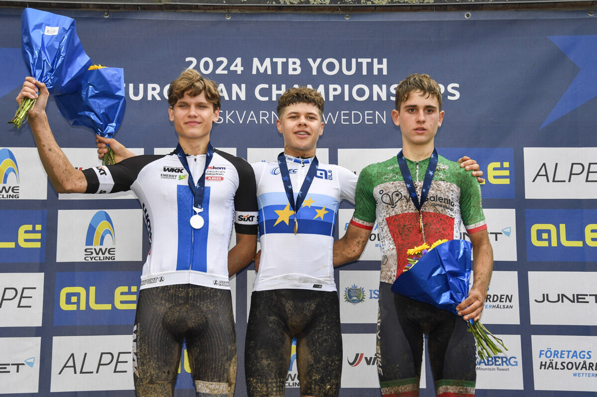 Walter Vaglio sul podio del MTB Youth European Championship 2024