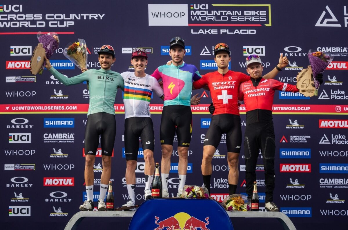 Il podio maschile della tappa di Coppa del Mondo di Lake Placid - credit WHOOP UCI Mountain Bike World Series : Michal Cerveny