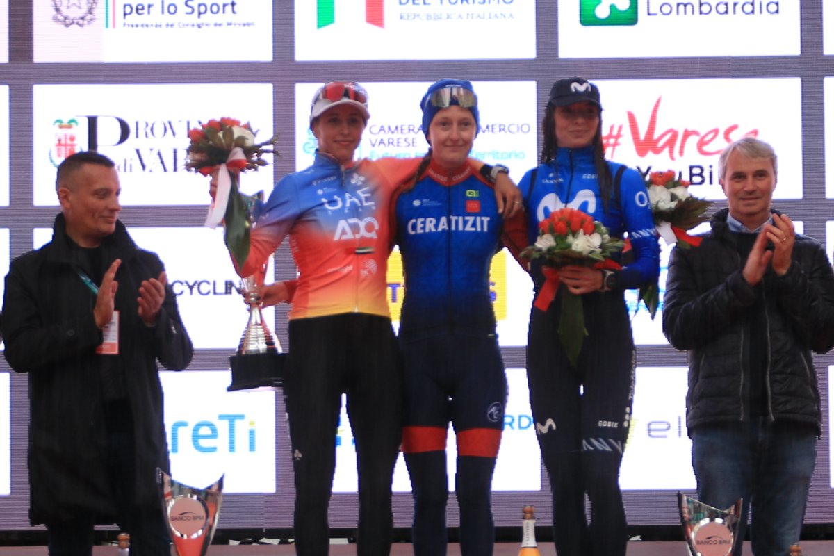 Il podio della 4a Tre Valli Varesine Women's Race - Foto FLAVIANO OSSOLA